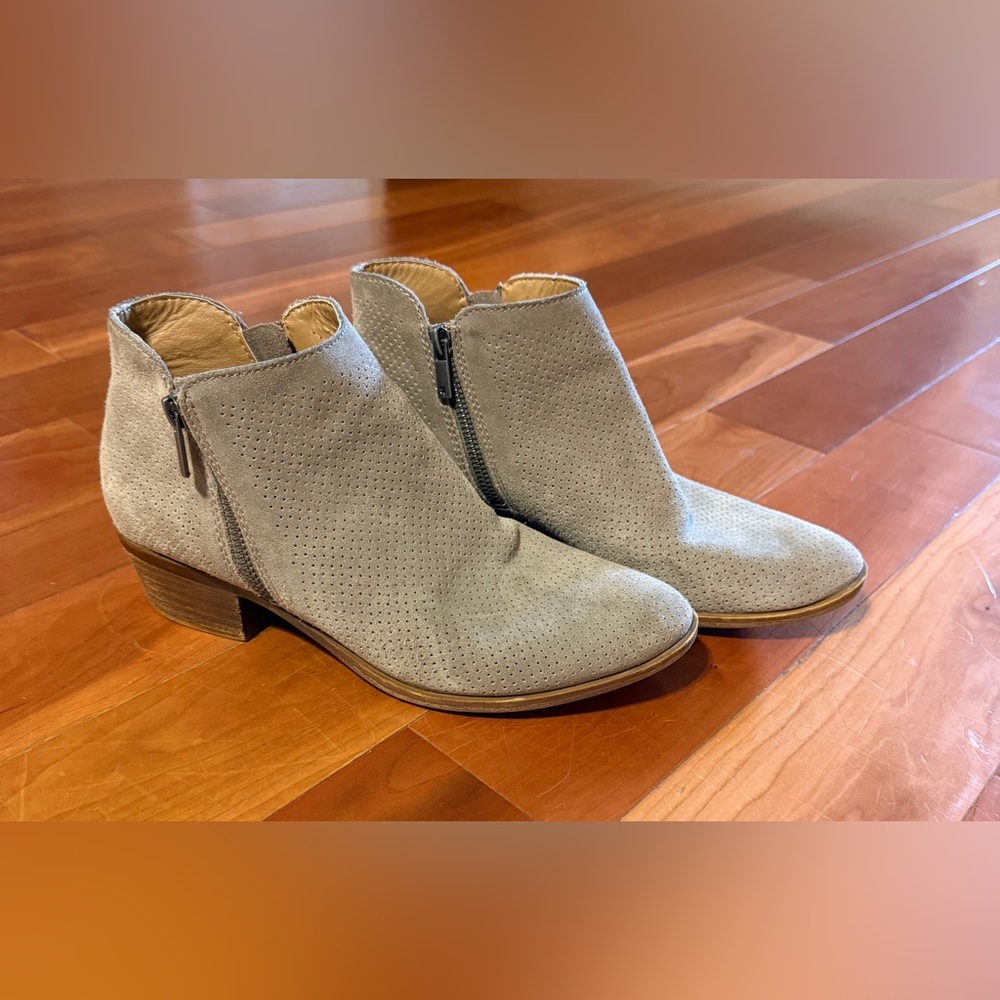 Lucky Ankle Boots
